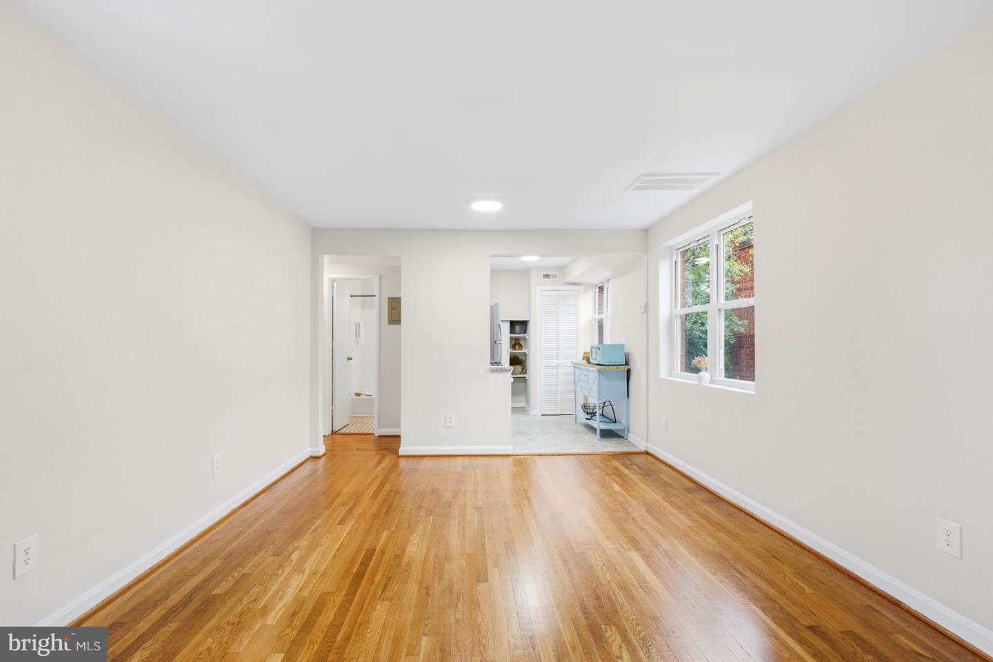 626 Independence Avenue SE #304 photo 4
