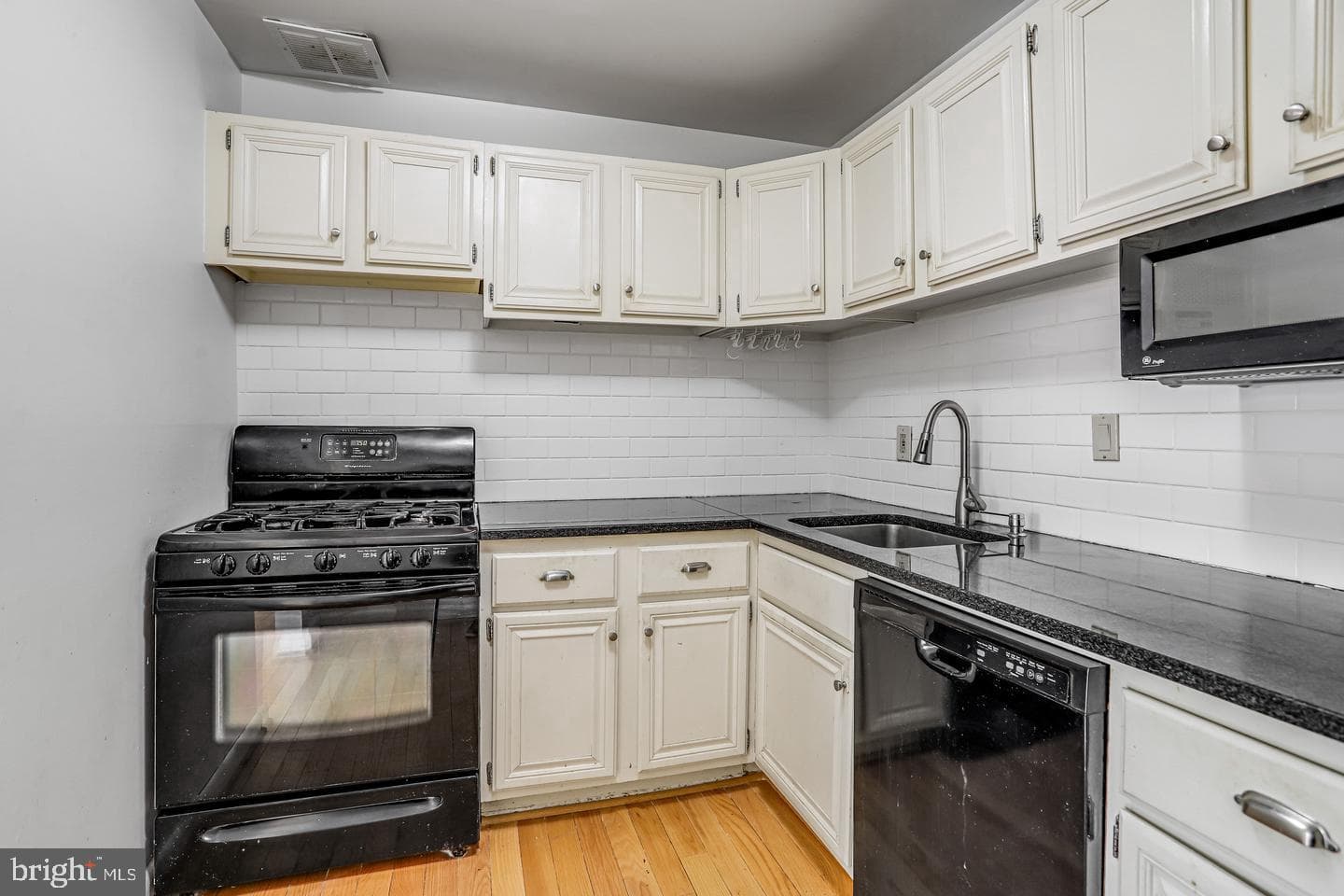 4555 Macarthur Boulevard NW #103 photo 11