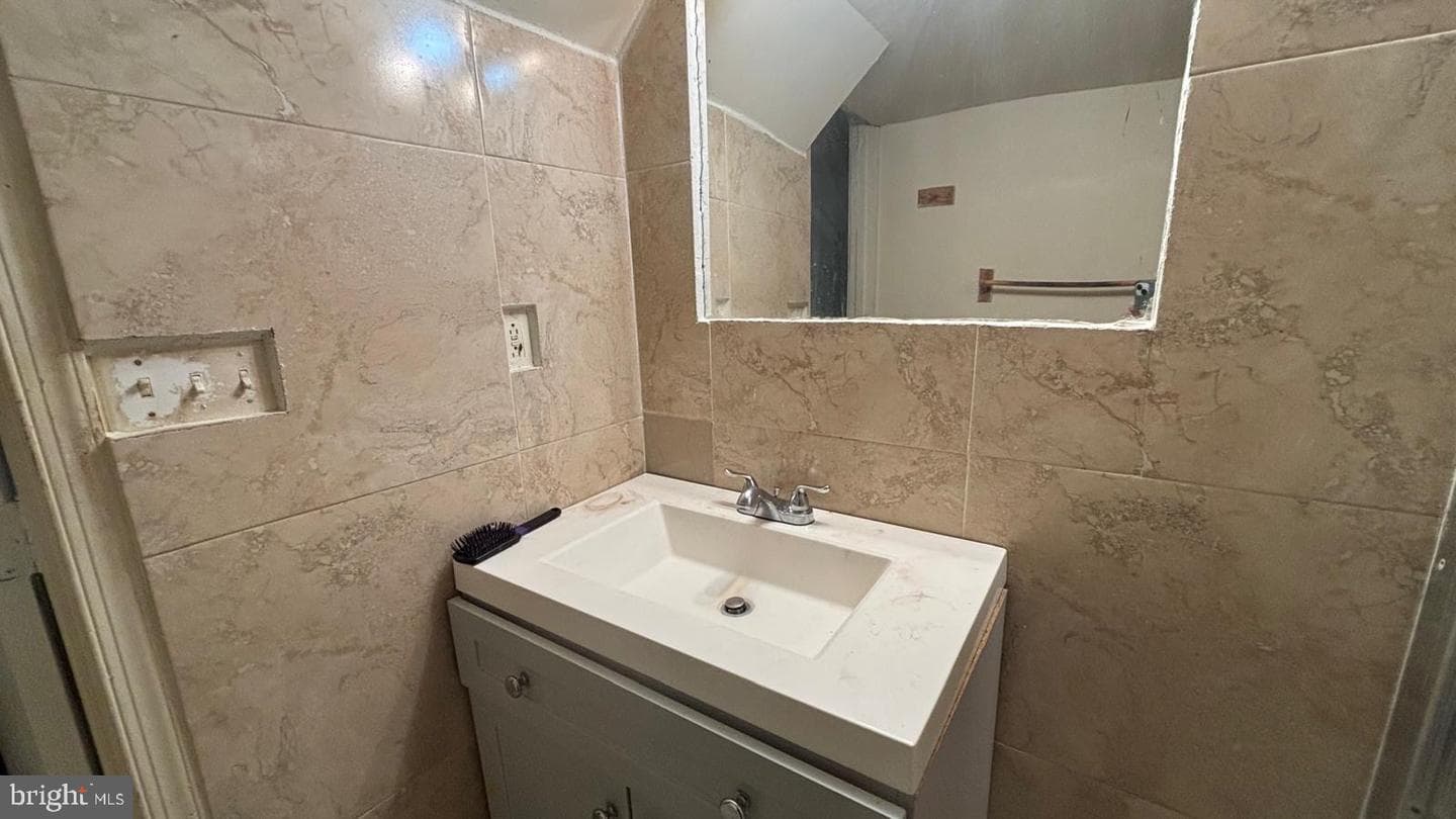 5707 Chillum Place NE photo 17