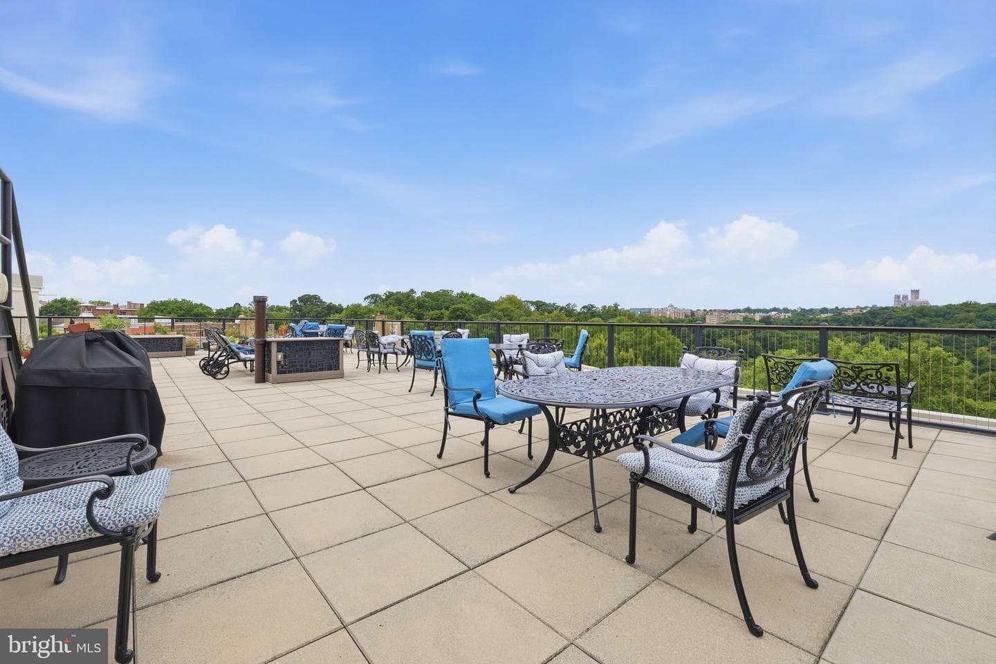 1801 Clydesdale Place NW #408 photo 14