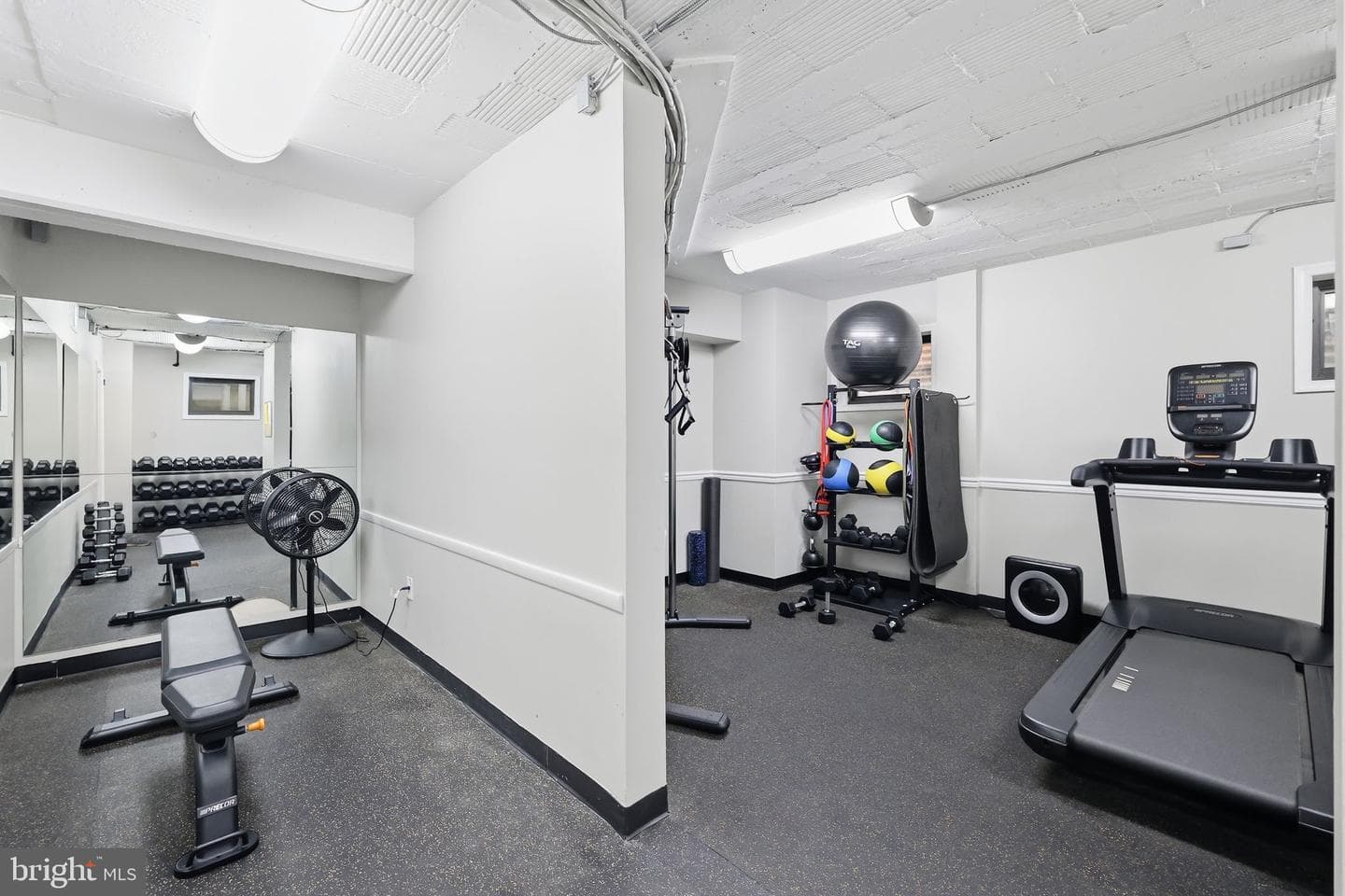 1801 Clydesdale Place NW #408 photo 20