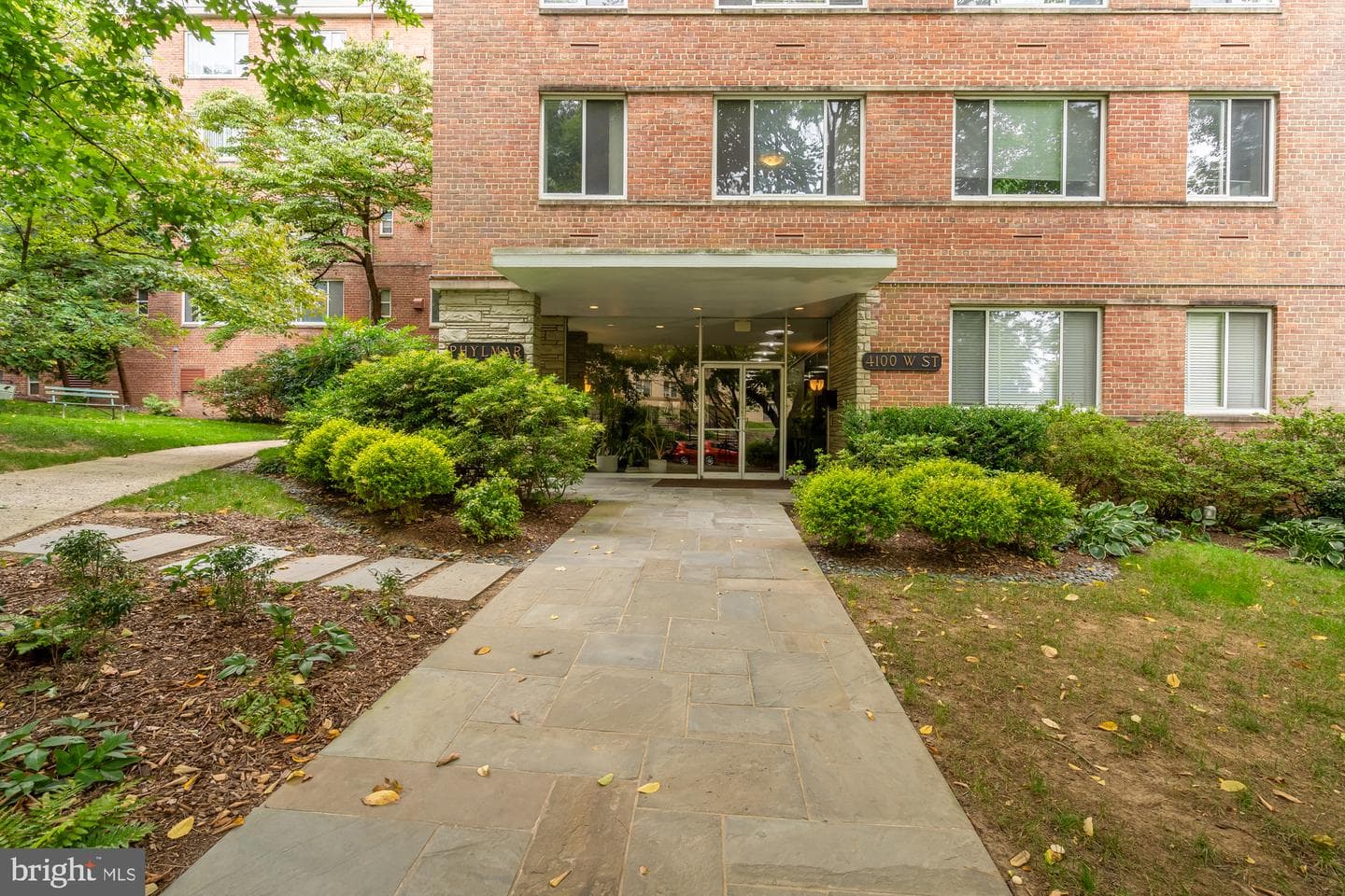 4100 W Street NW #314 photo 31