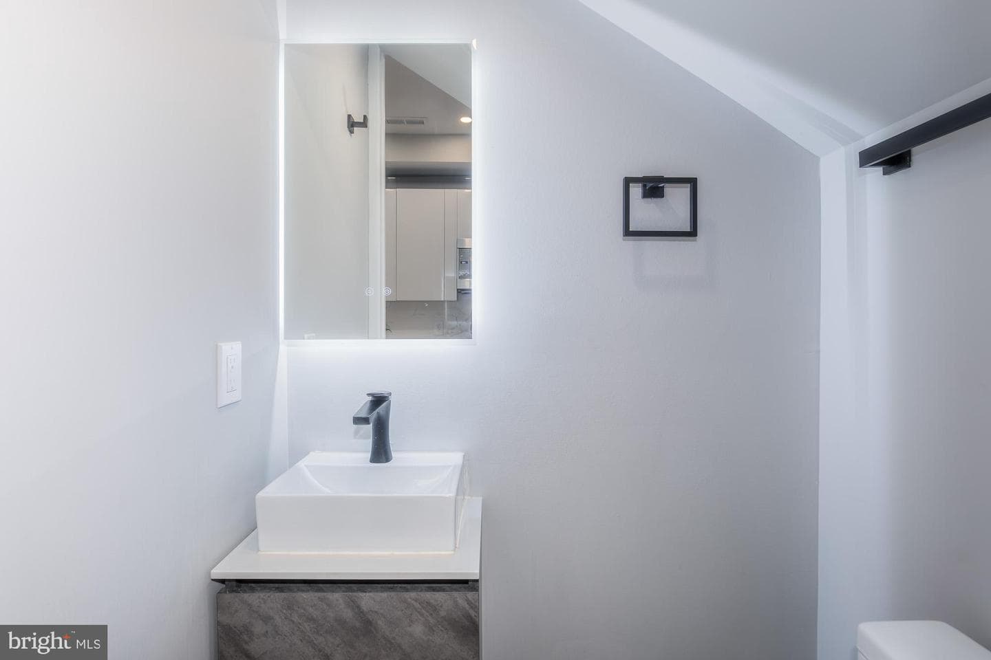 1332 G Street SE #2 photo 18
