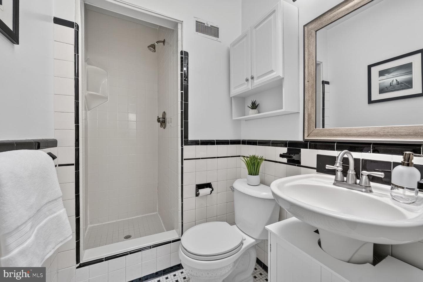 2226 39th Place NW photo 14