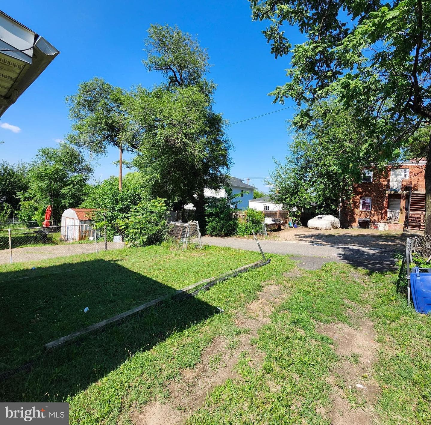913 NE 47th Place NE photo 3