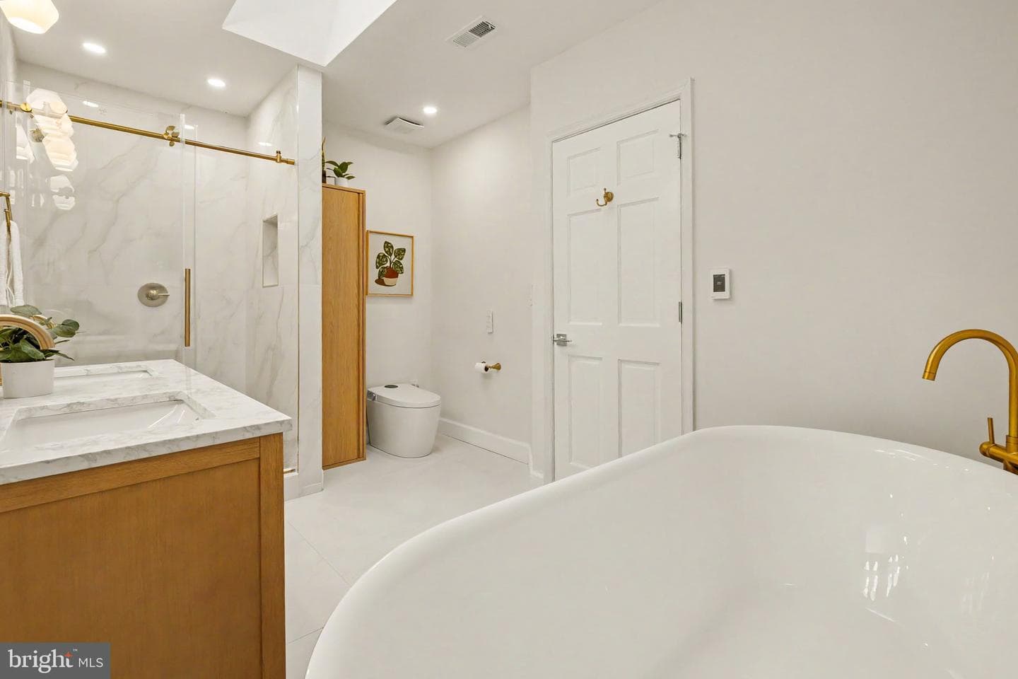 2613 Newton Street NE photo 44