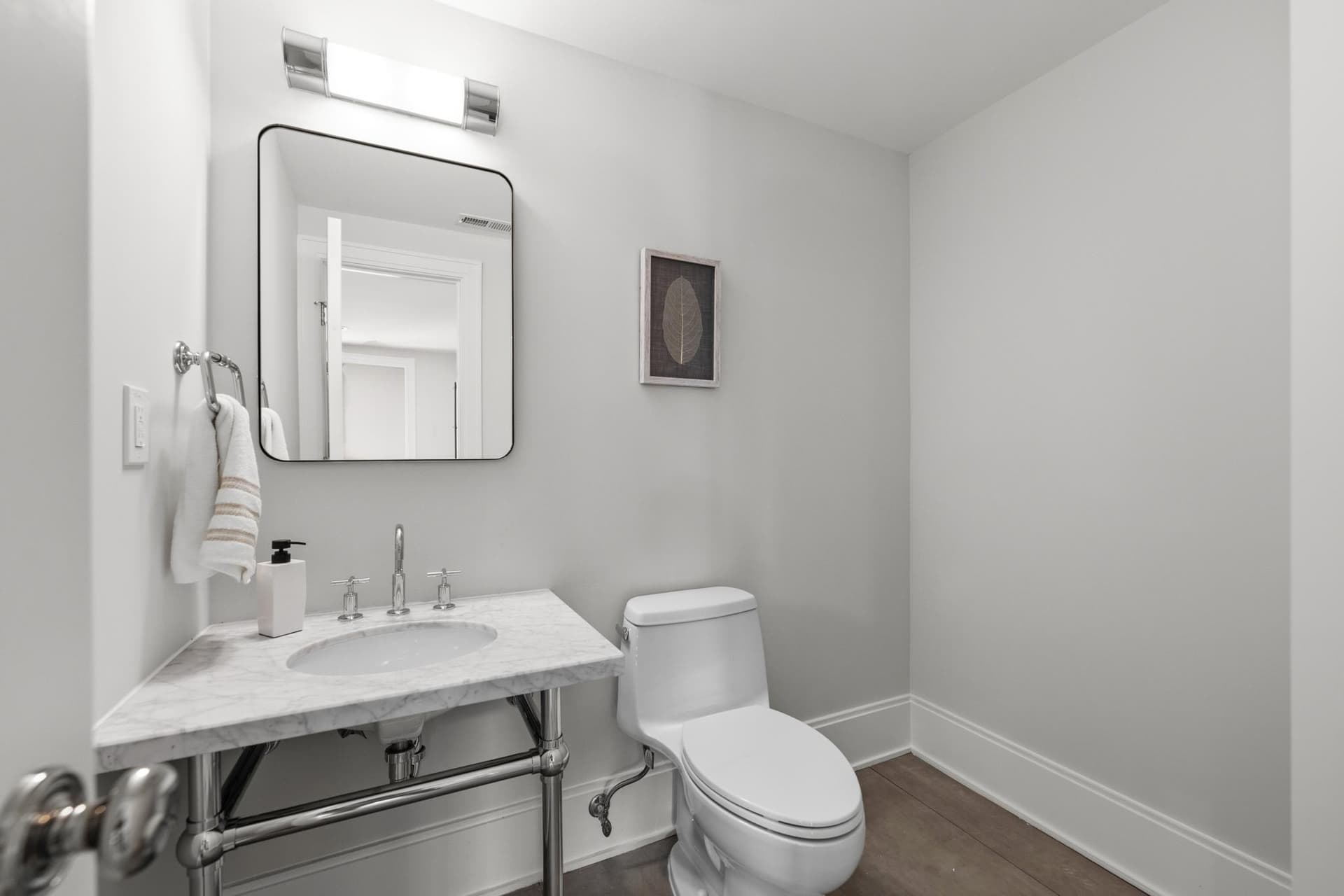 5439 30th Place NW photo 13