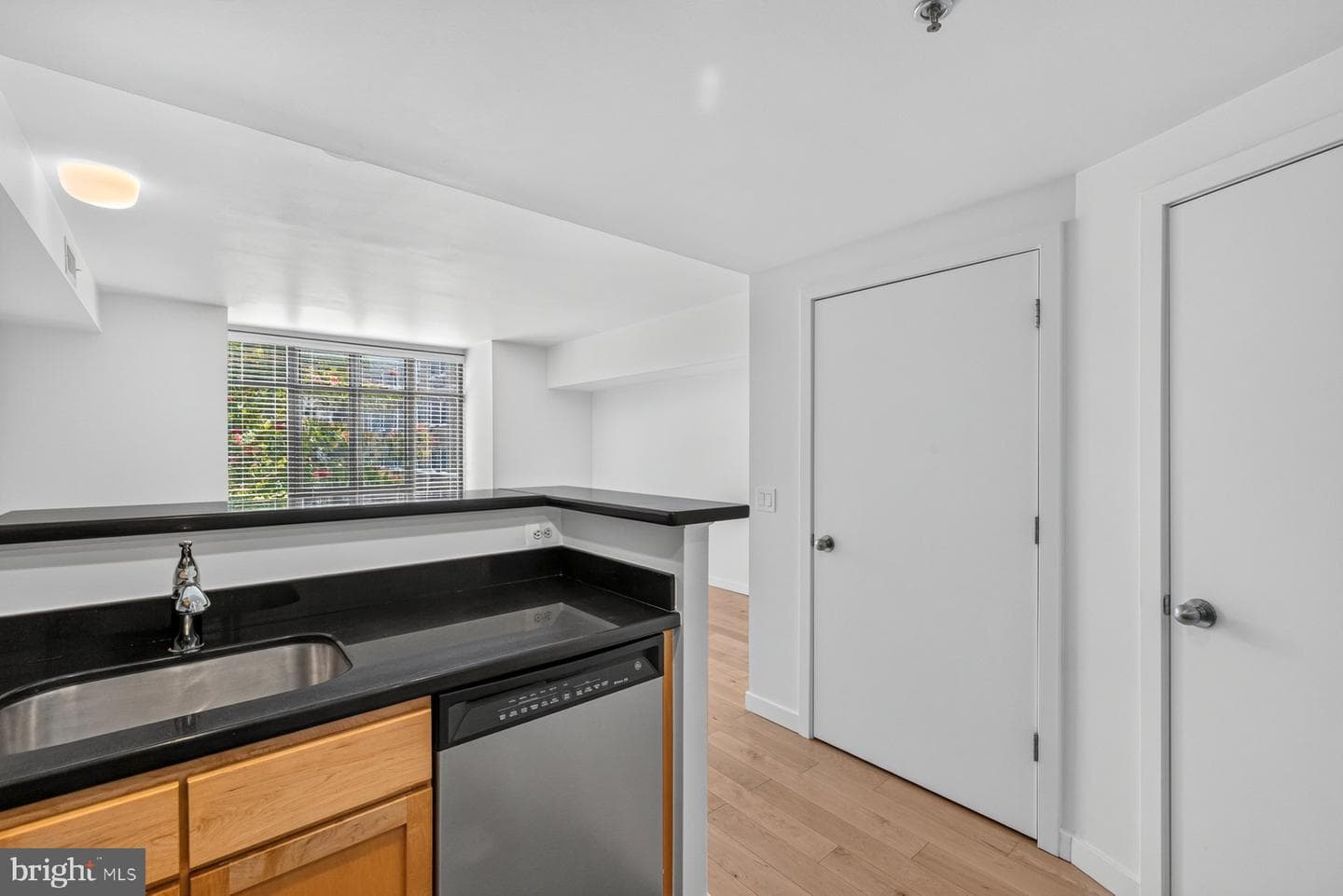 3883 Connecticut Avenue NW #206 photo 12