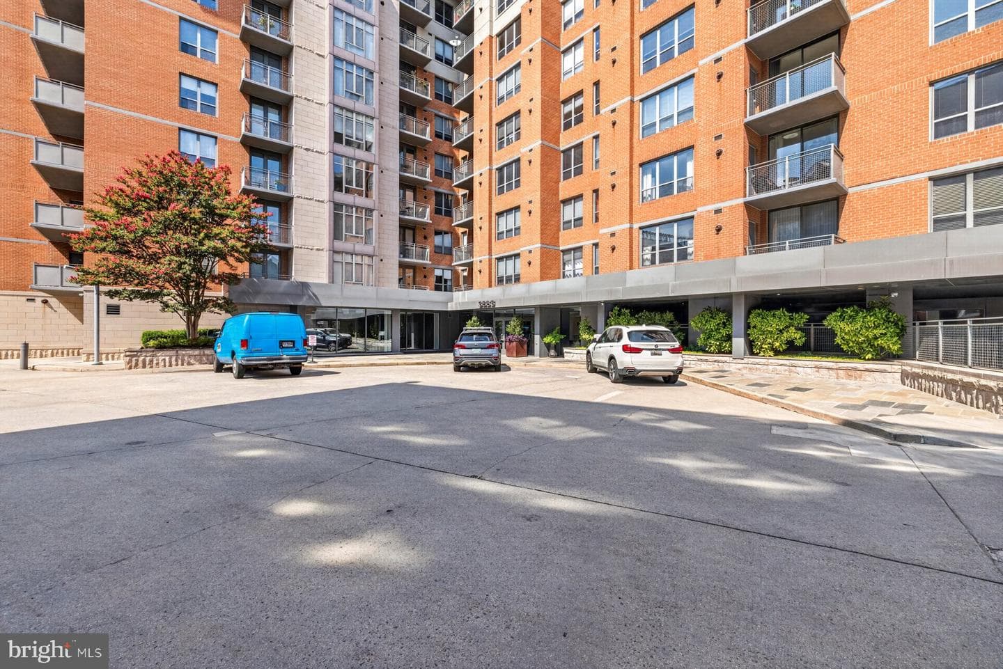 3883 Connecticut Avenue NW #206 photo 2