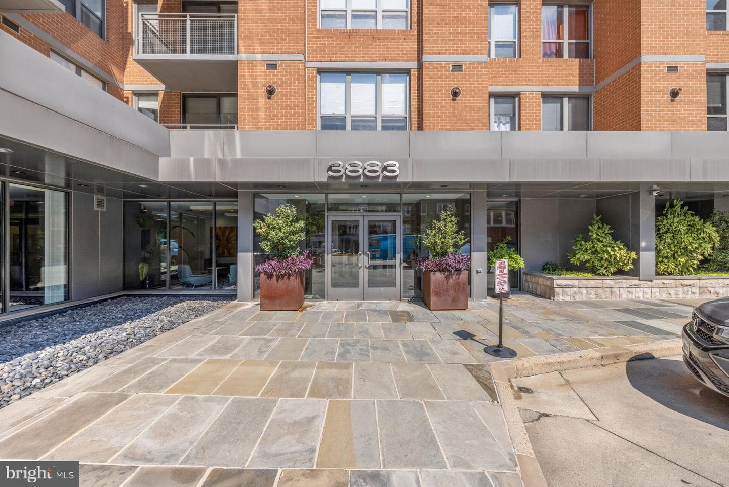 3883 Connecticut Avenue NW #206 photo 3