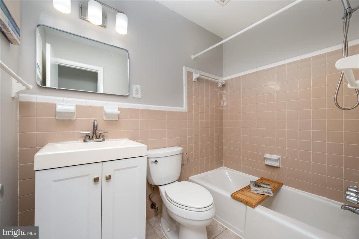 7054 Eastern Avenue NW #304 photo 15