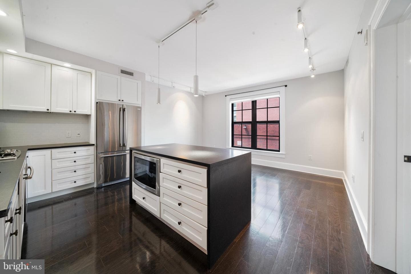 1011 M Street NW #208 photo 4