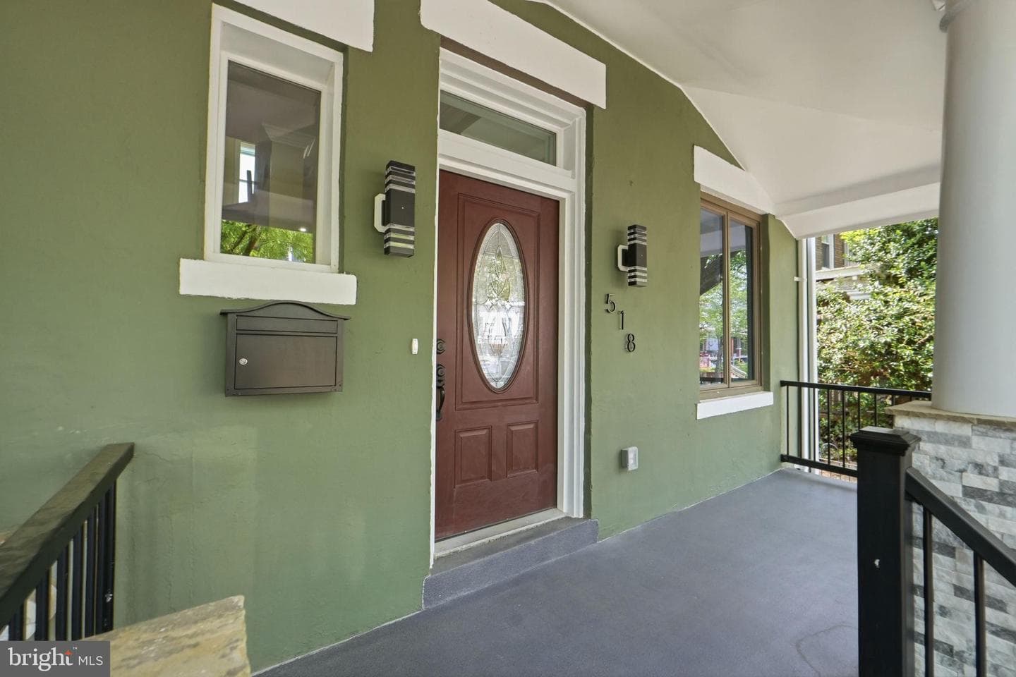 518 Columbia Road NW photo 3