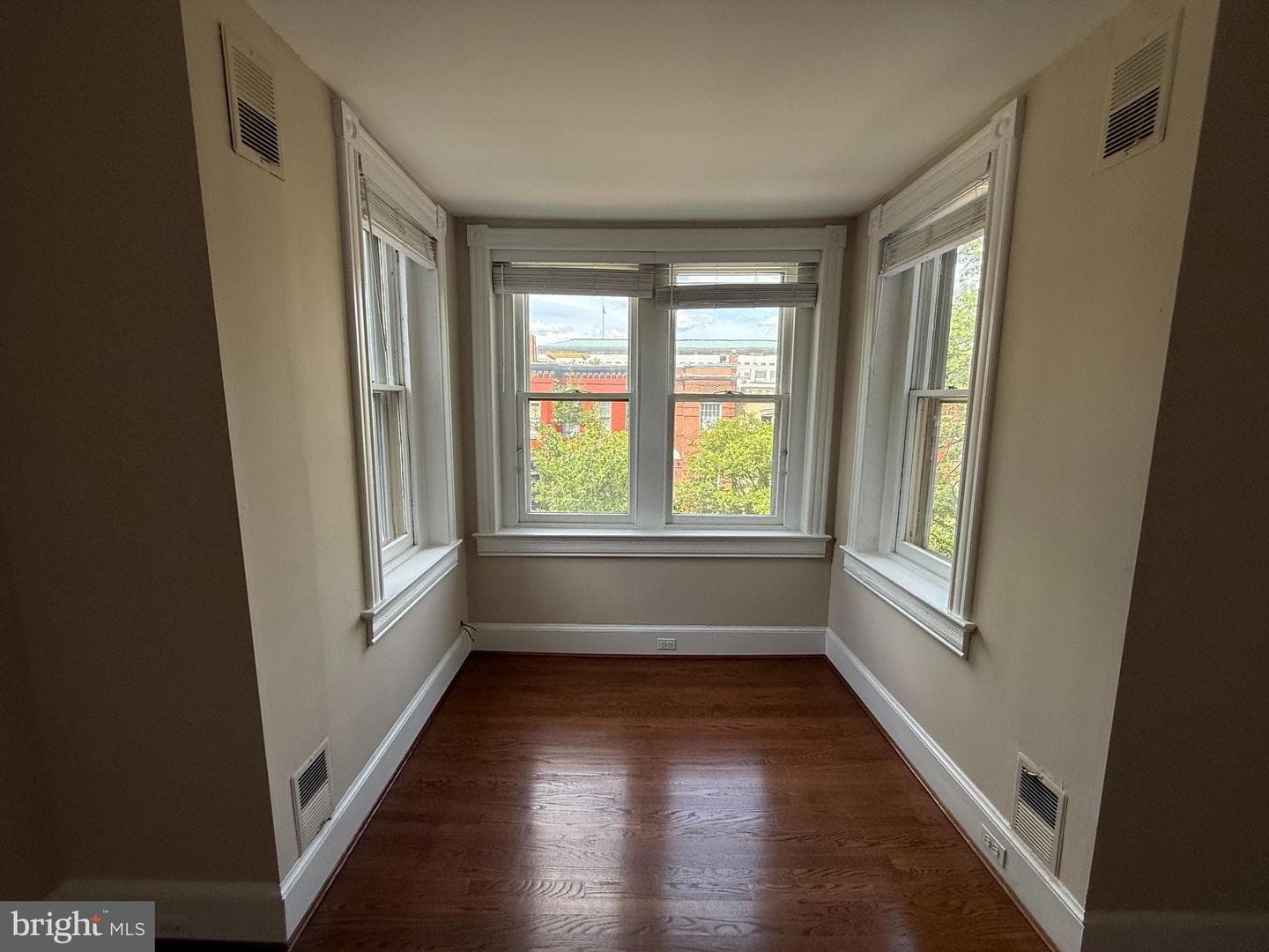 509 3rd Street NE photo 15