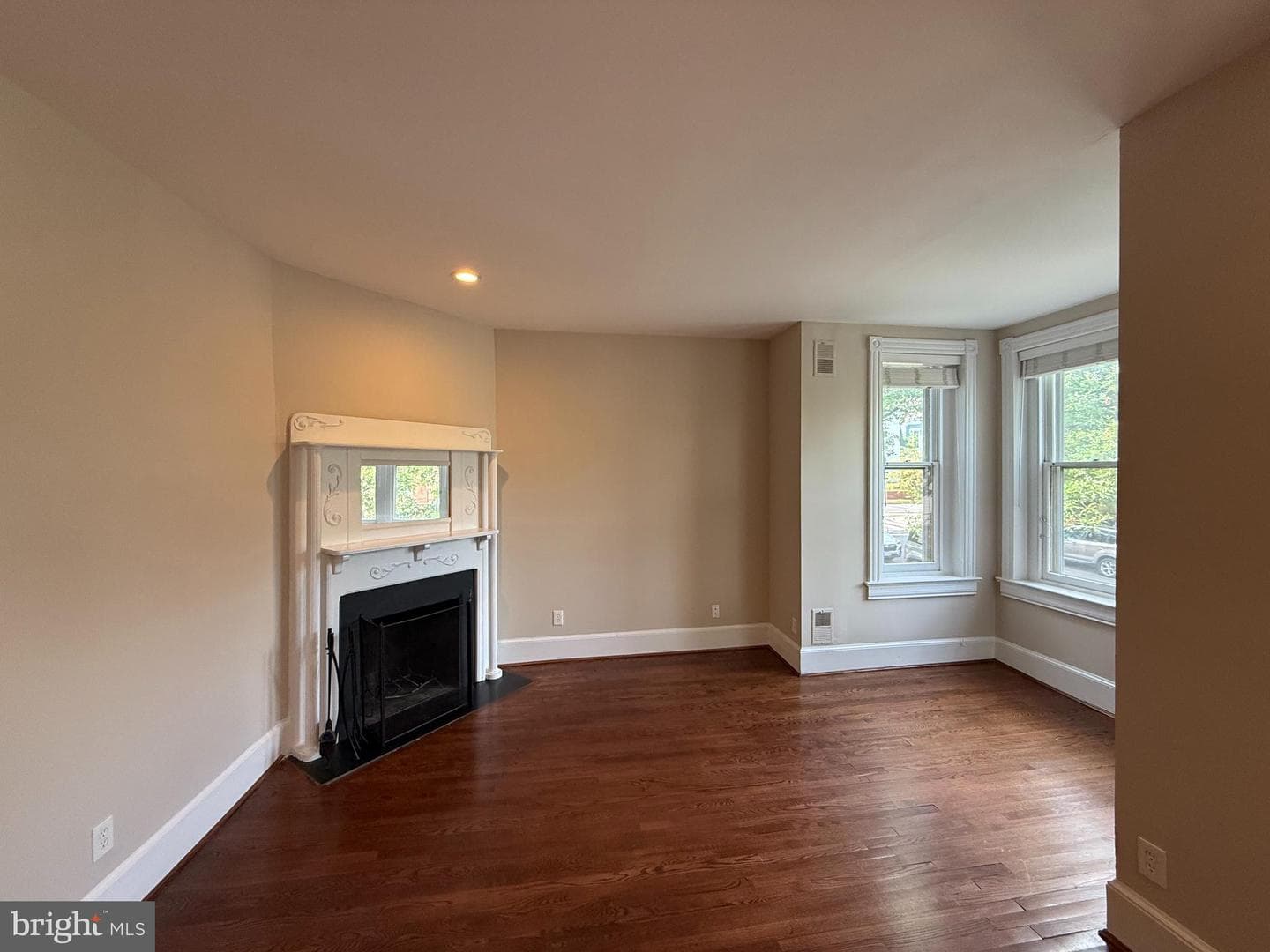 509 3rd Street NE photo 4
