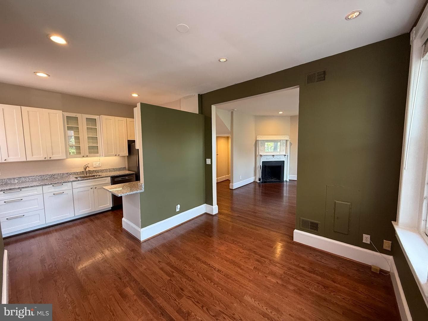 509 3rd Street NE photo 8