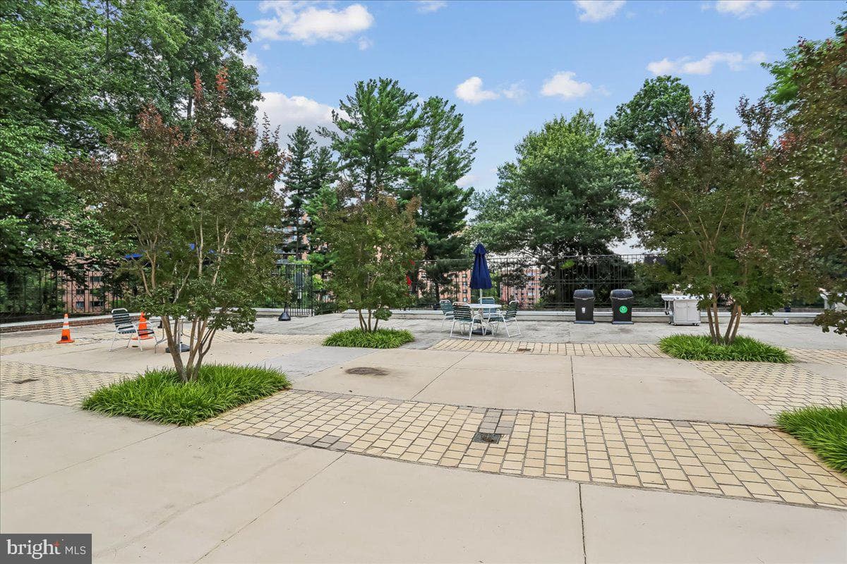 3217 Sutton Place NW #a photo 16