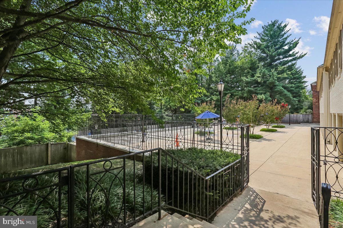 3217 Sutton Place NW #a photo 20