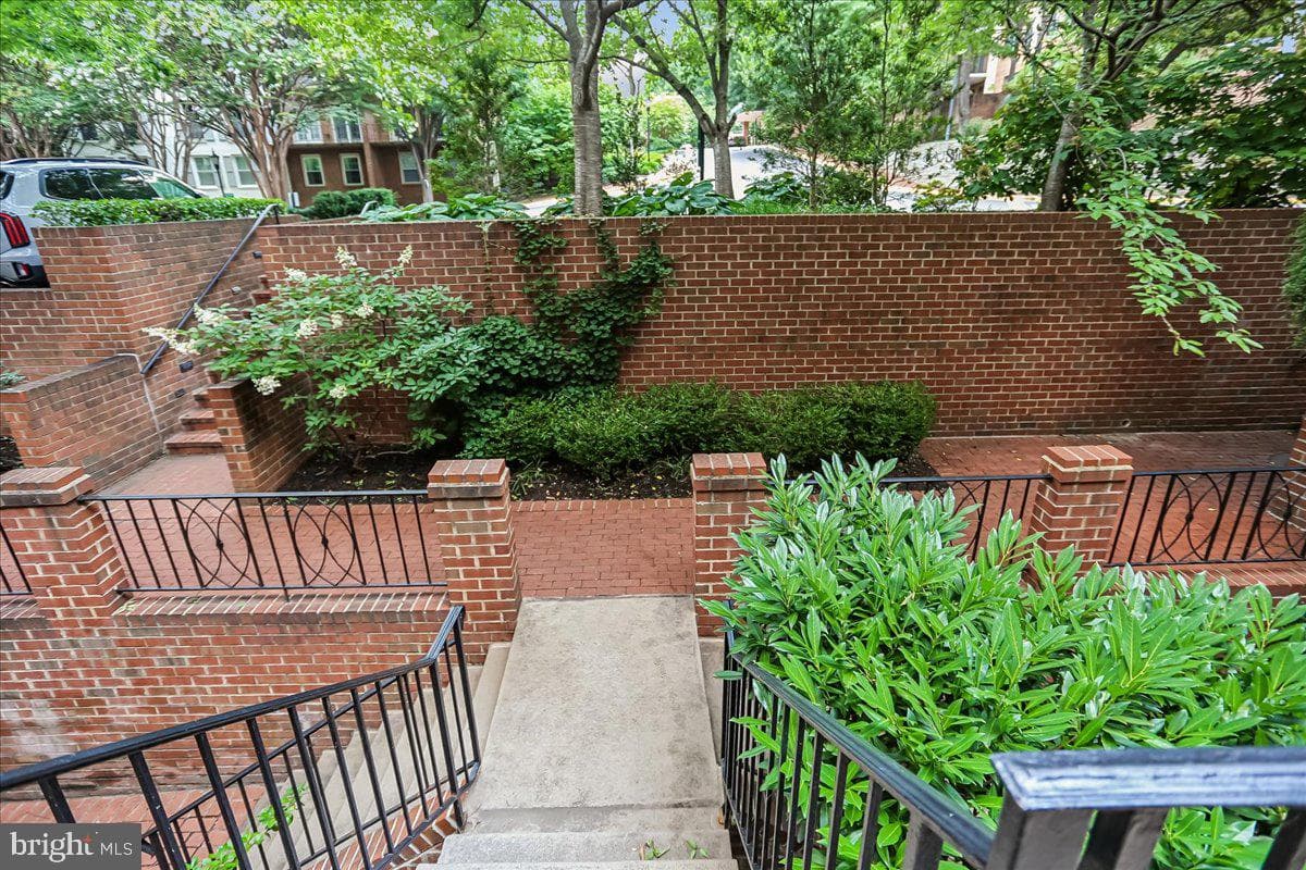 3217 Sutton Place NW #a photo 5