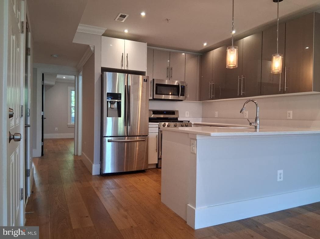 530 Irving Street NW #2 photo 3