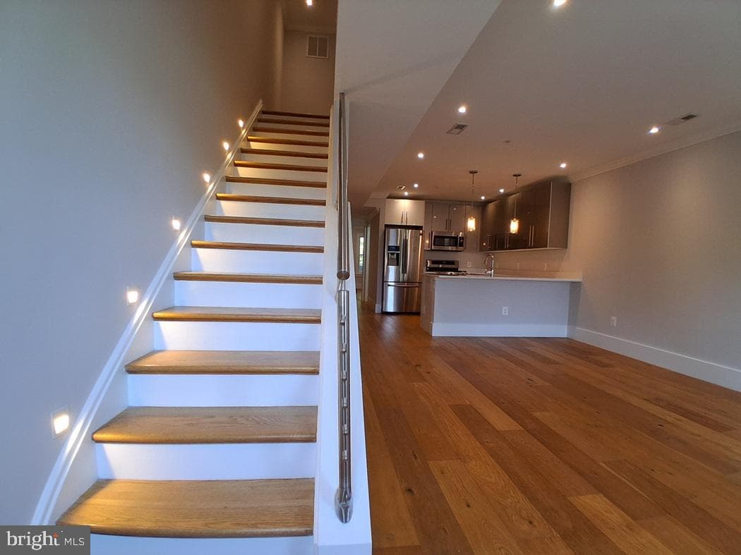 530 Irving Street NW #2 photo 8