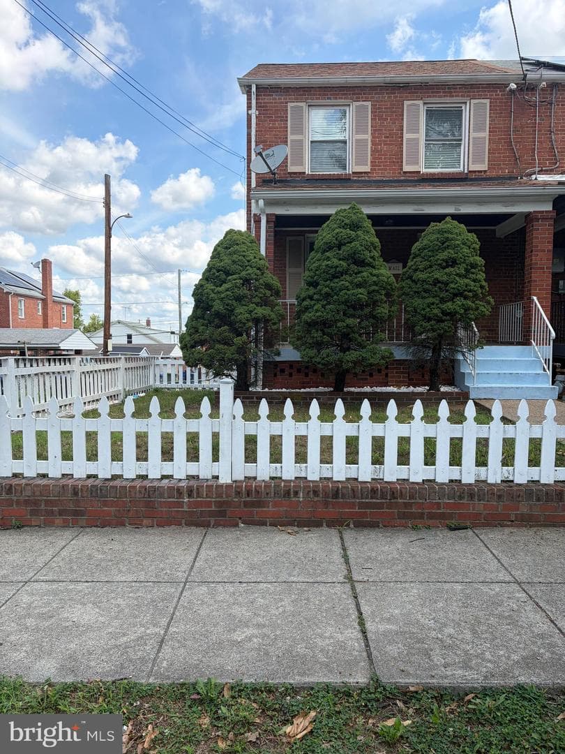 2210 S Street SE, Washington