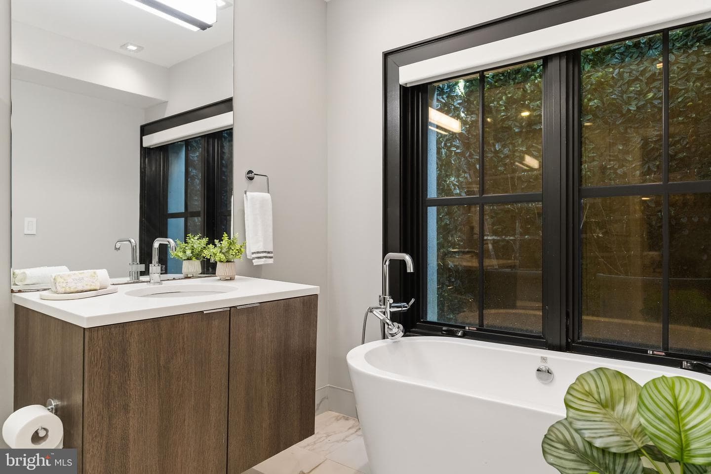 1429 W Street NW #1 photo 17