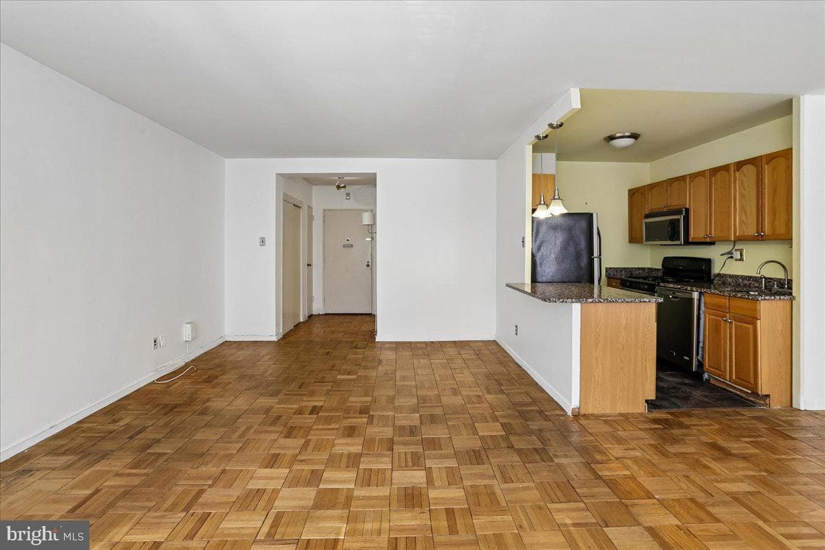 2475 Virginia NW #220 photo 12