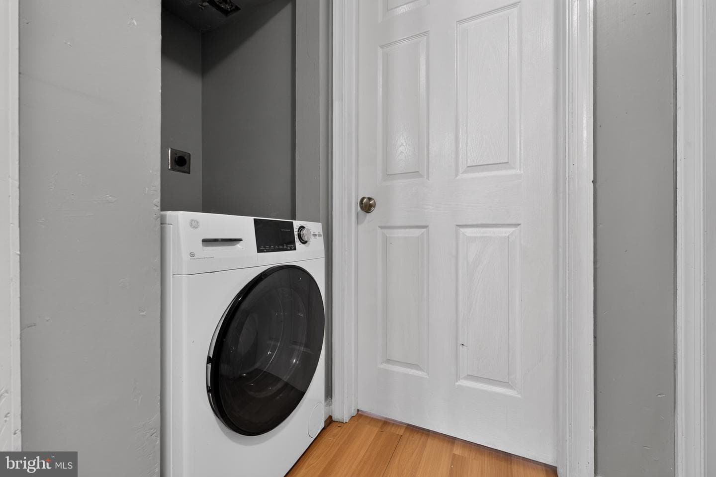 1310 Congress Street SE #302 photo 11