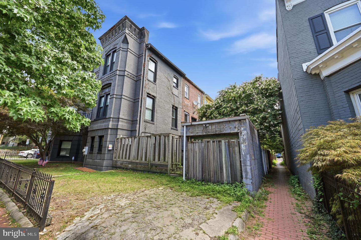 401 M Street NE photo 3