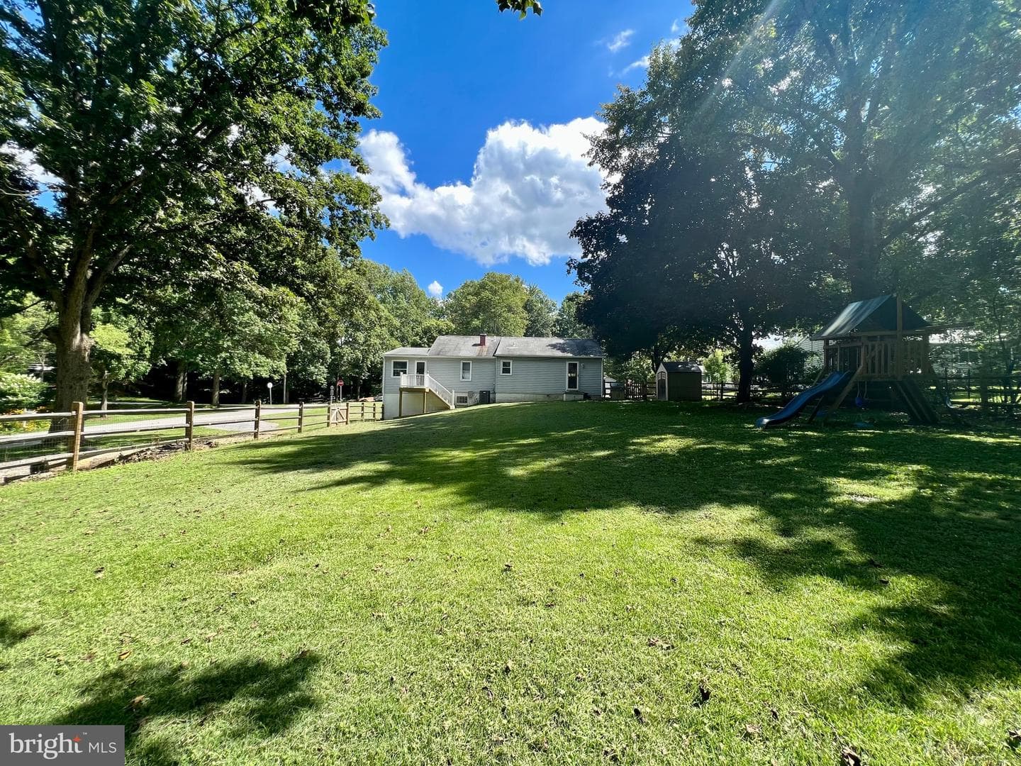 788 Paul Birch Drive photo 13