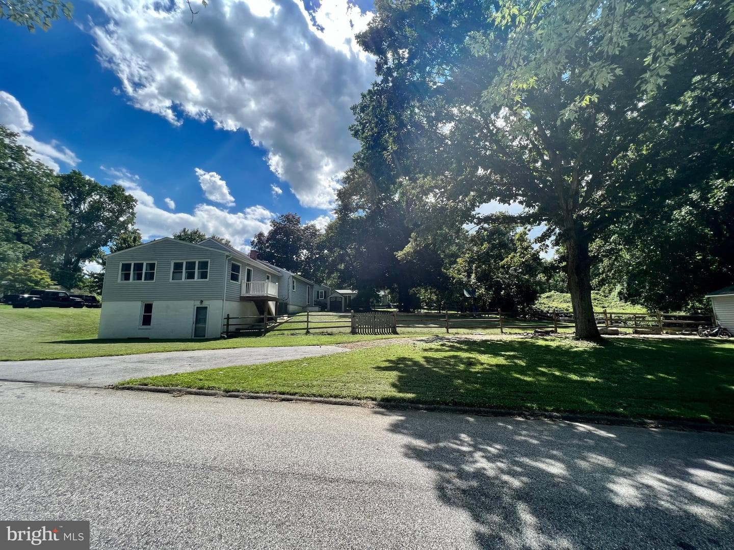 788 Paul Birch Drive photo 17