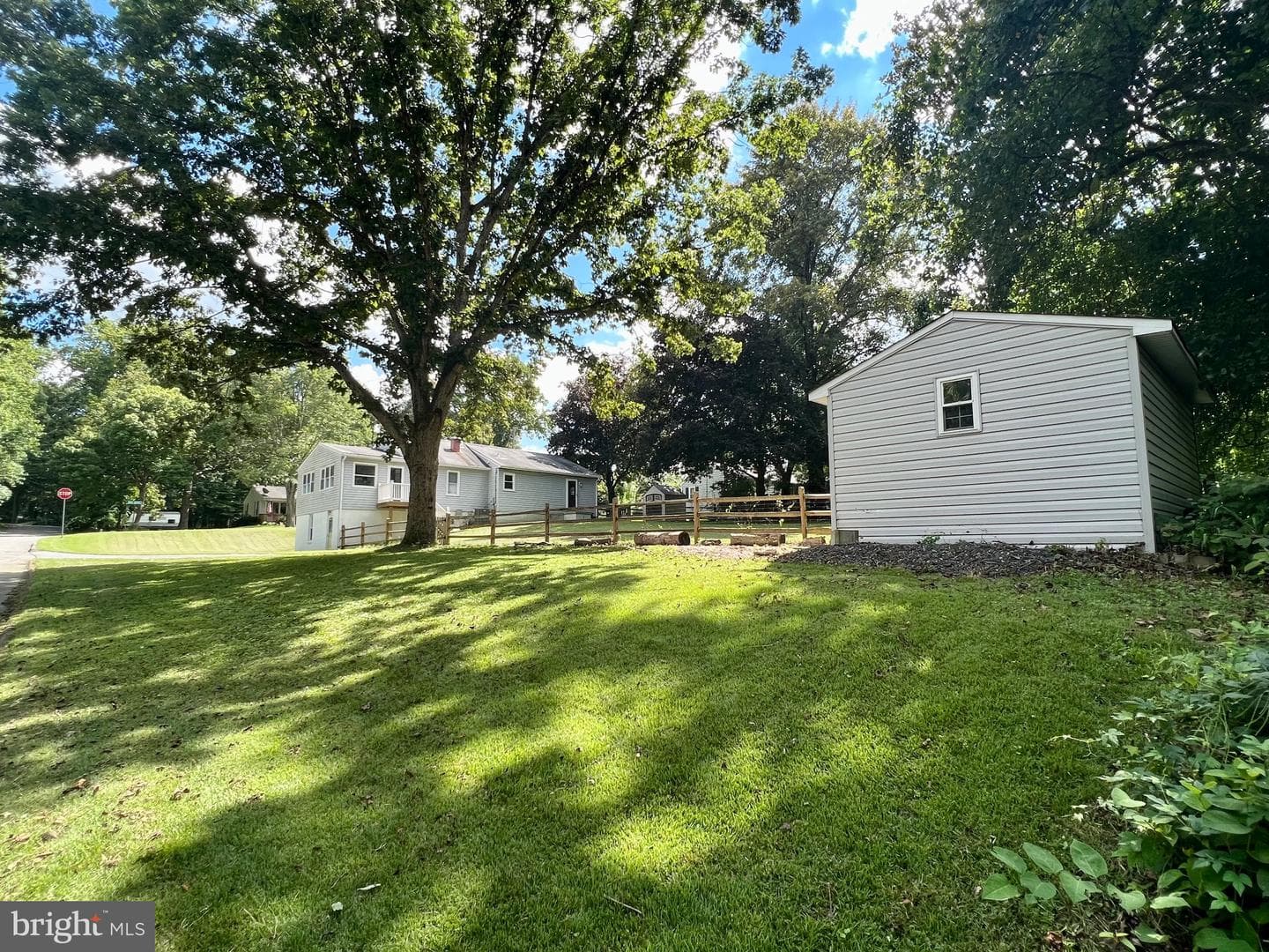 788 Paul Birch Drive photo 19