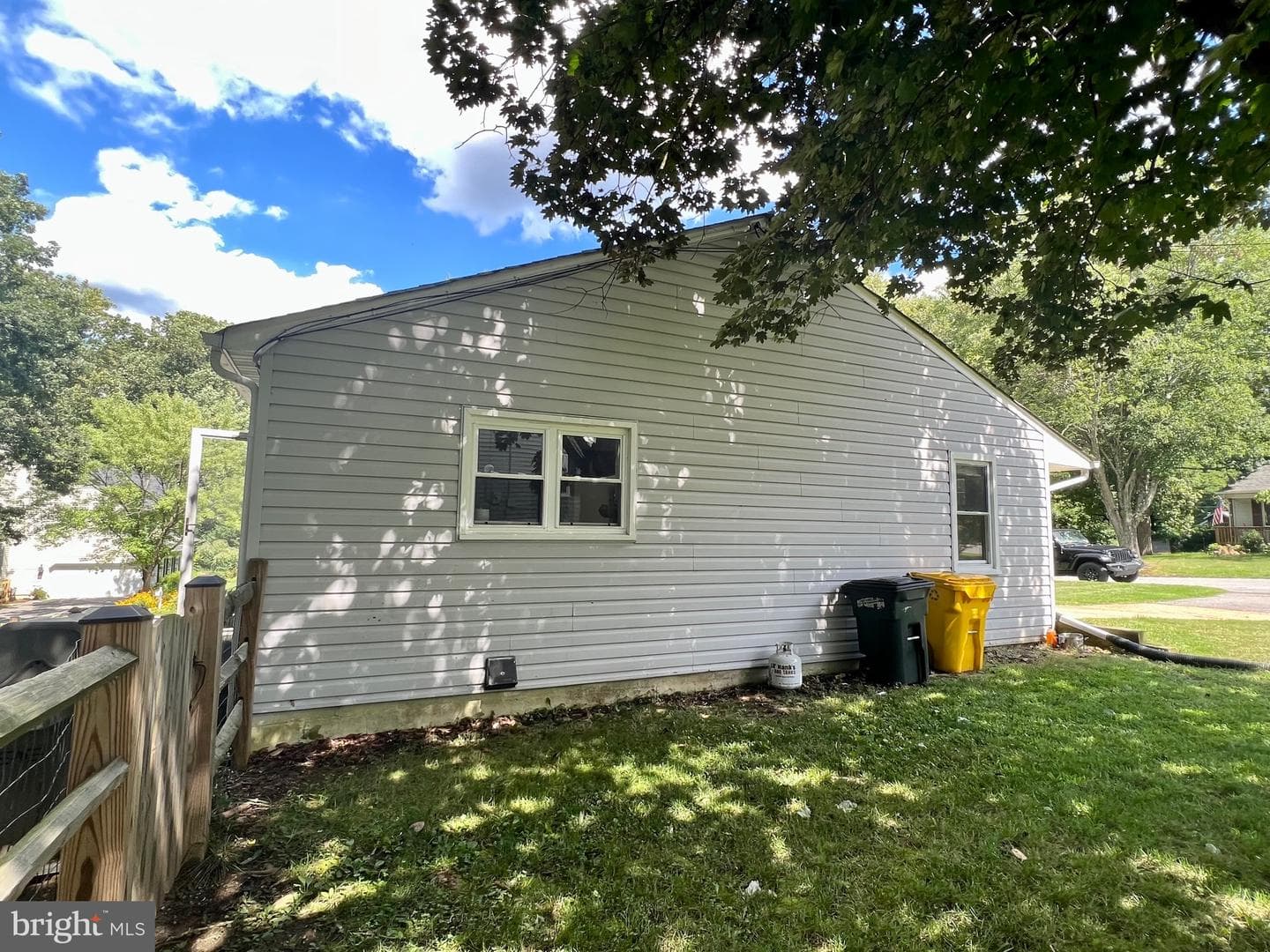 788 Paul Birch Drive photo 5