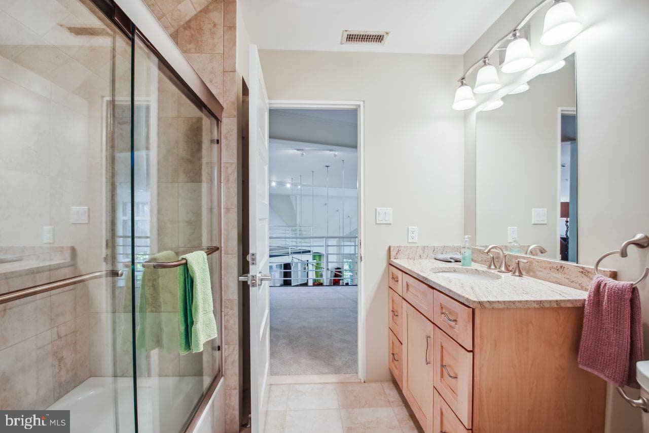 1158 Goldfinch Lane photo 42