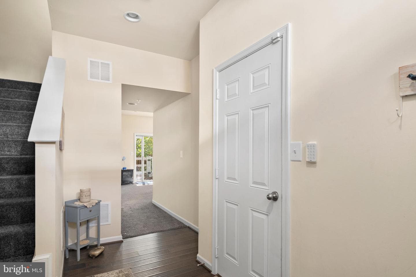 223 Gunther Place photo 4