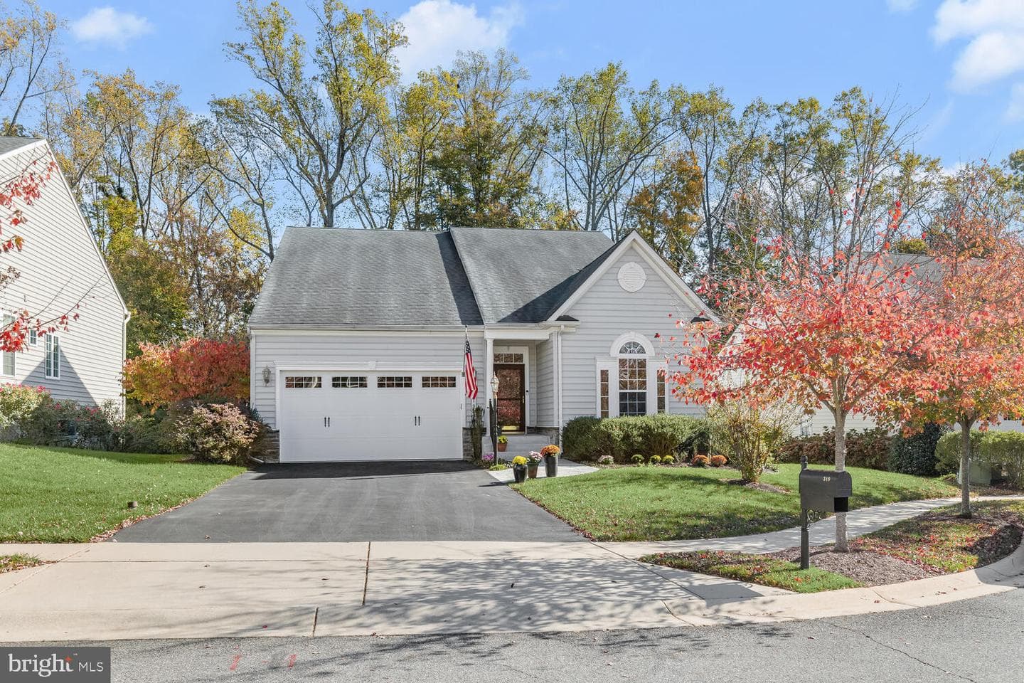 319 Grindstone Drive photo 3