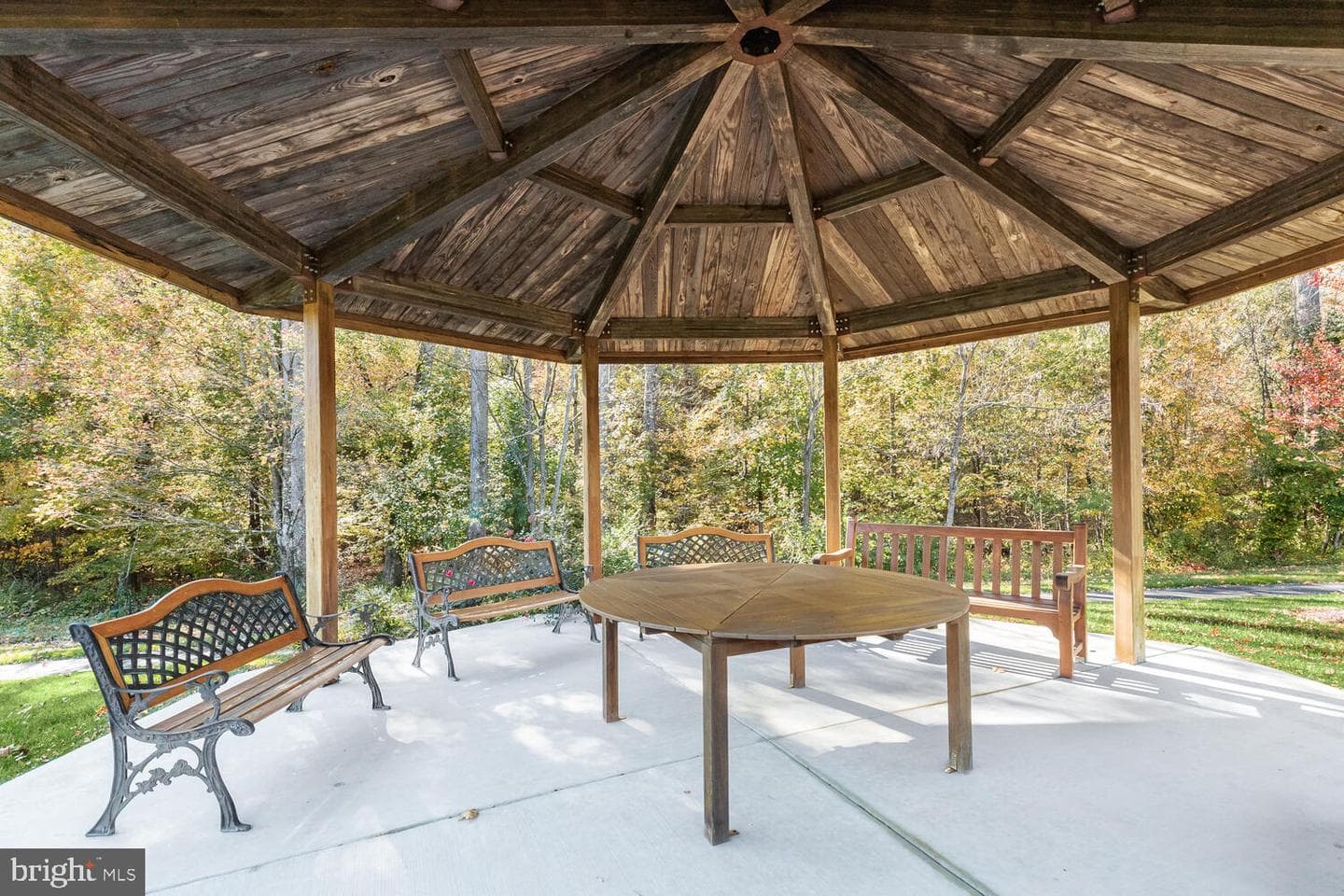 319 Grindstone Drive photo 33