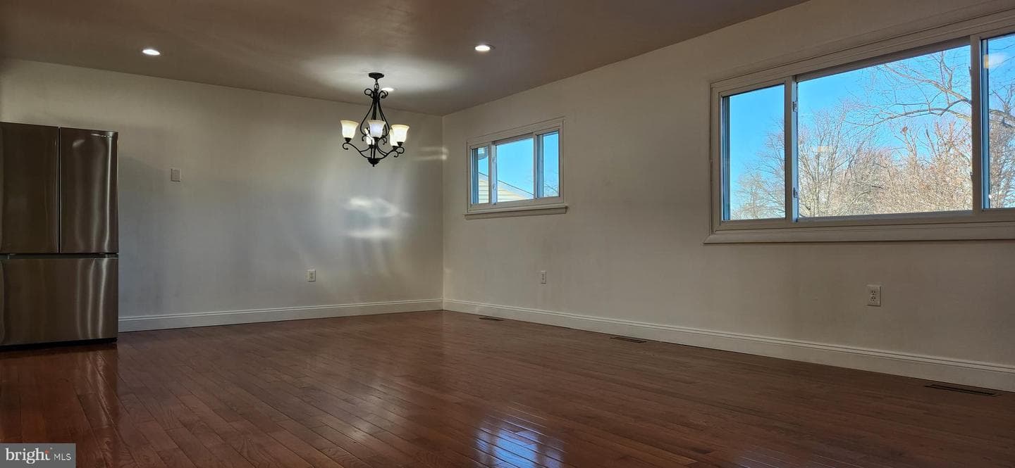 8255 Brandon Drive photo 14