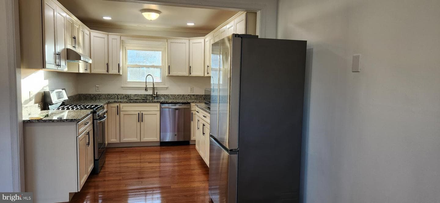 8255 Brandon Drive photo 15