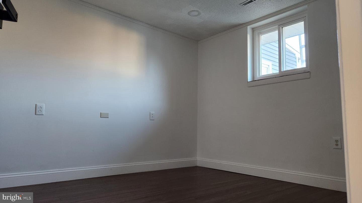 8255 Brandon Drive photo 21
