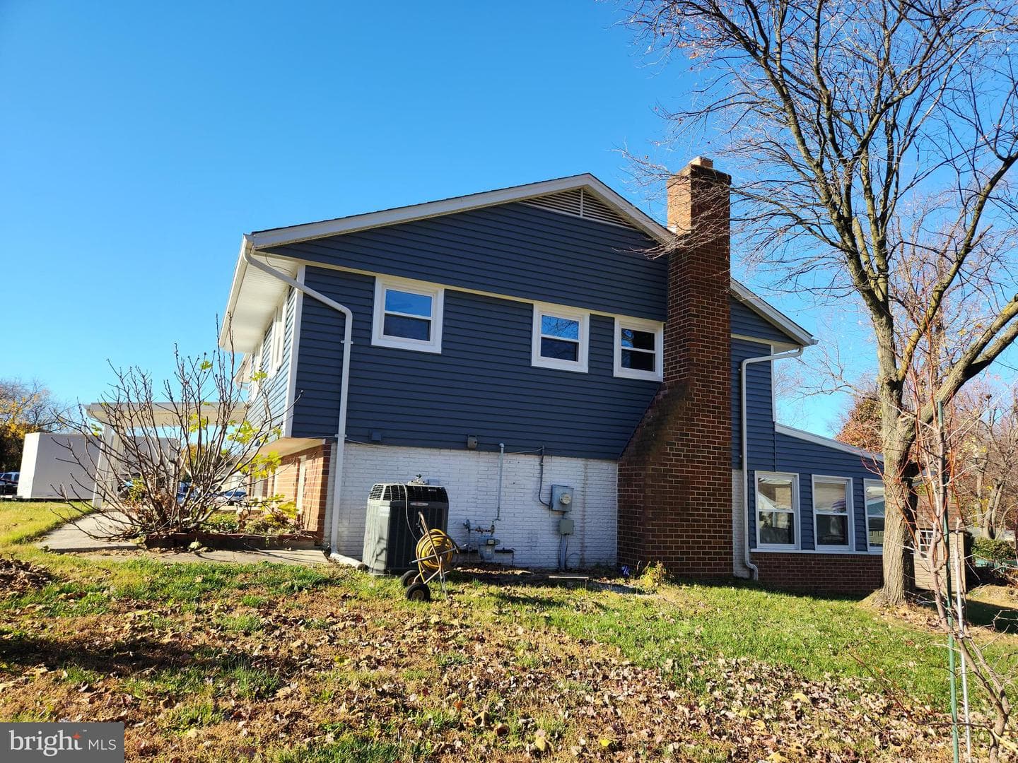8255 Brandon Drive photo 3
