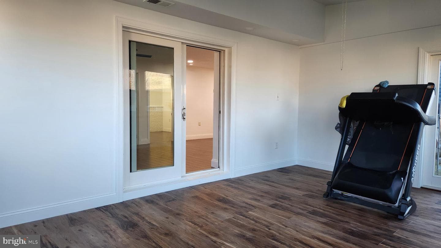 8255 Brandon Drive photo 33