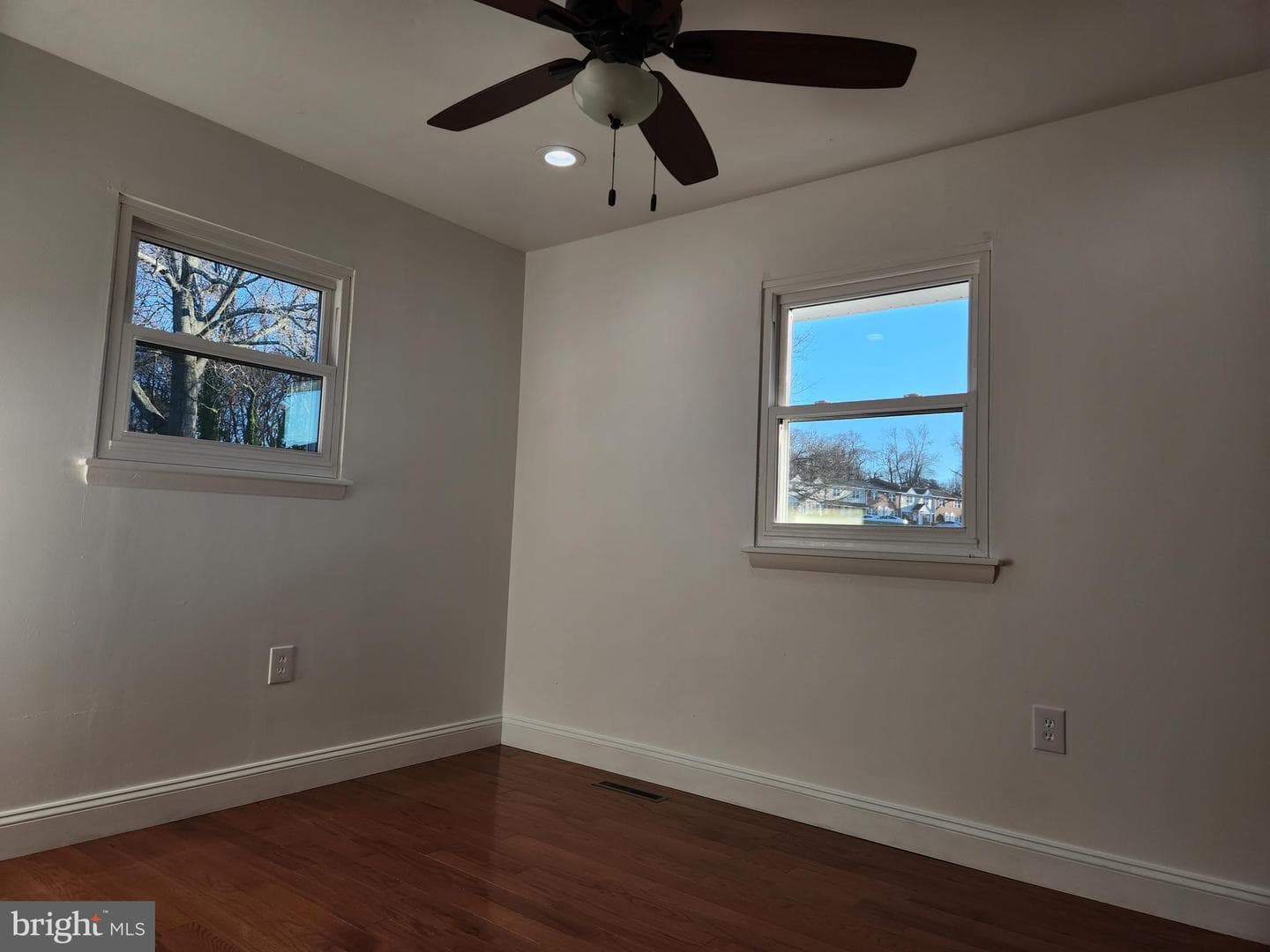 8255 Brandon Drive photo 9