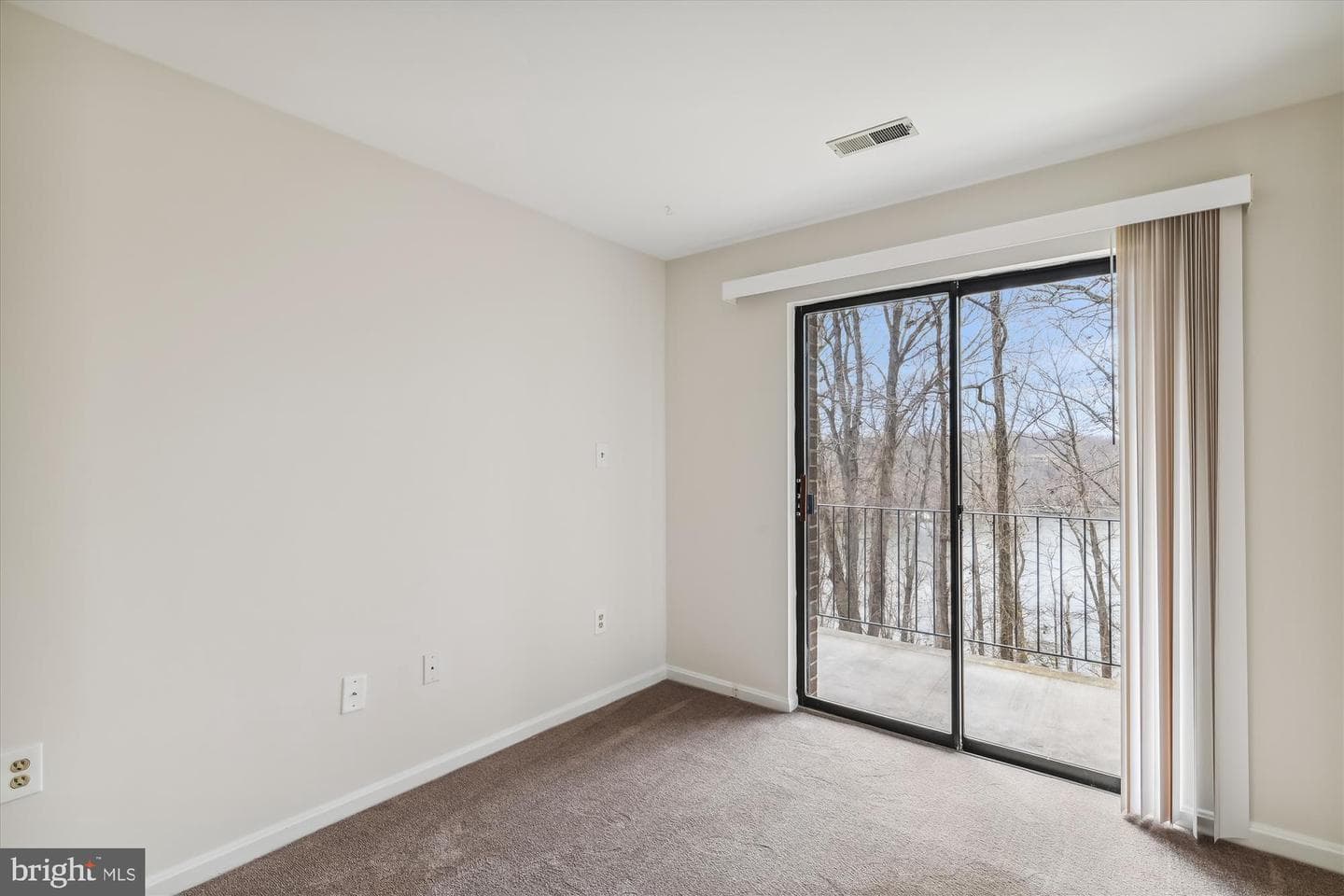 2900 Shipmaster Way #210 photo 20