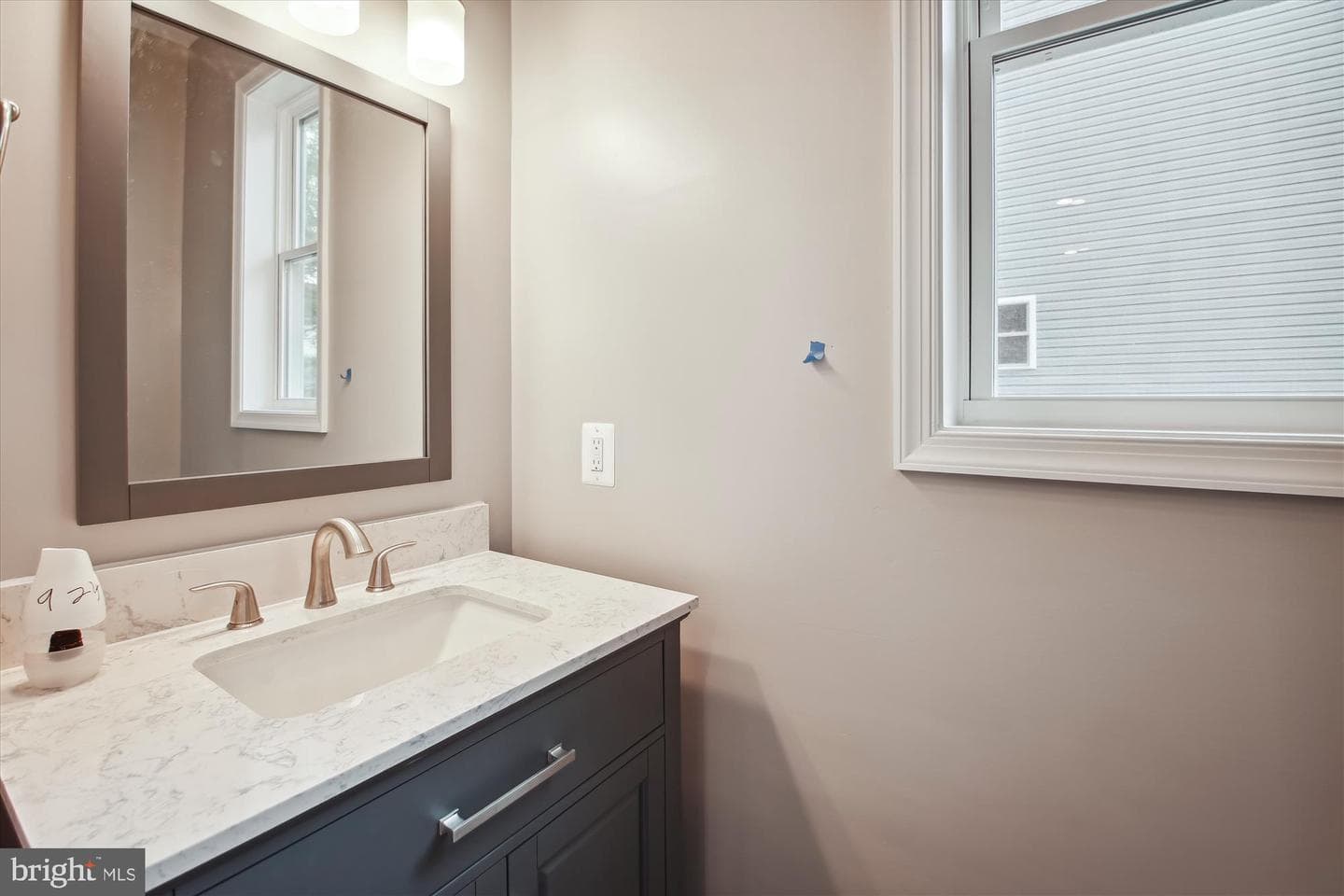 1225 Spruce Avenue photo 8