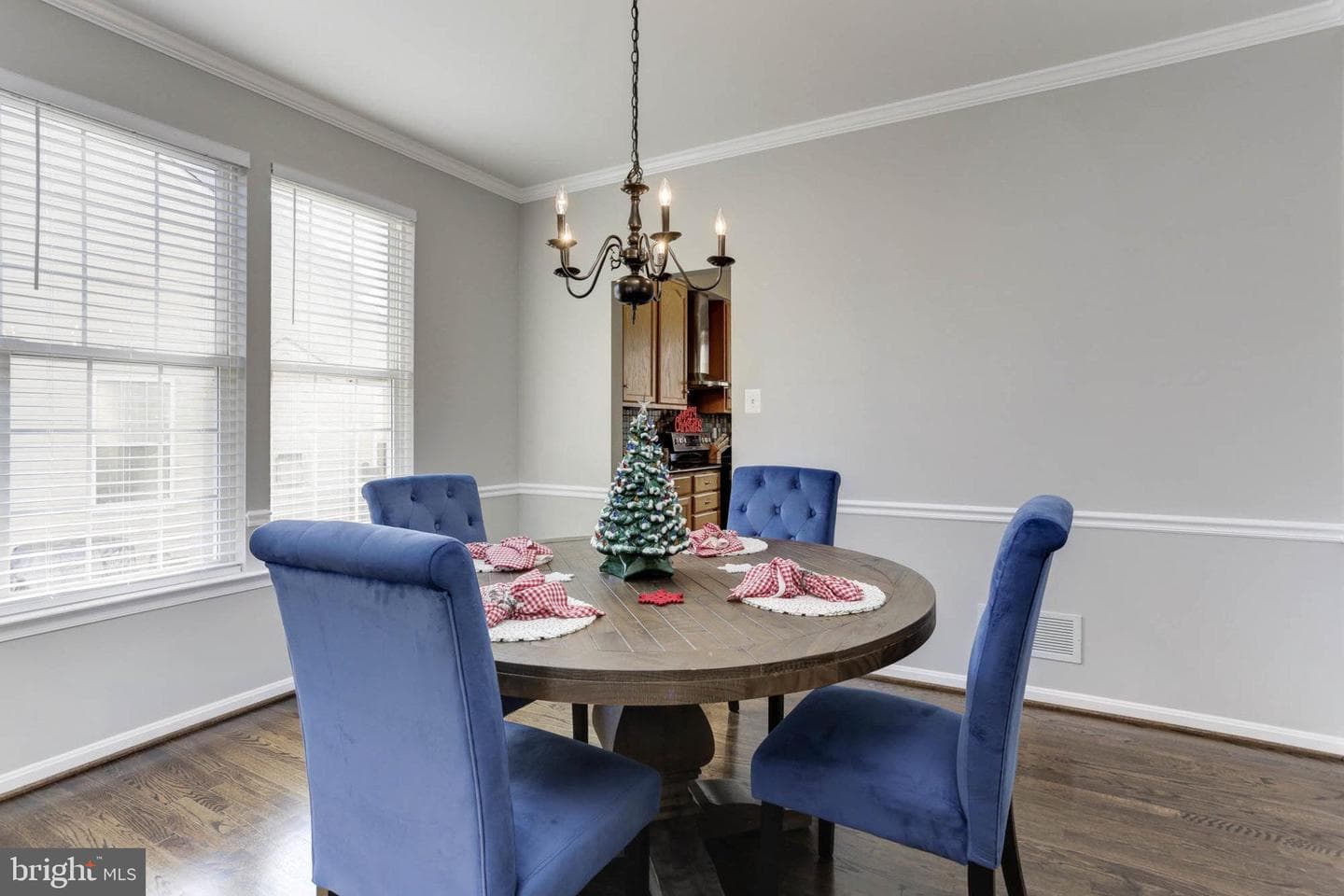 8108 Fanfair Lane photo 15