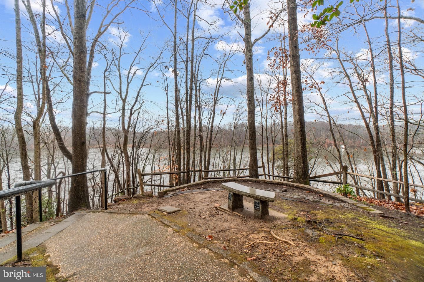 2802 Coxswain Court photo 40
