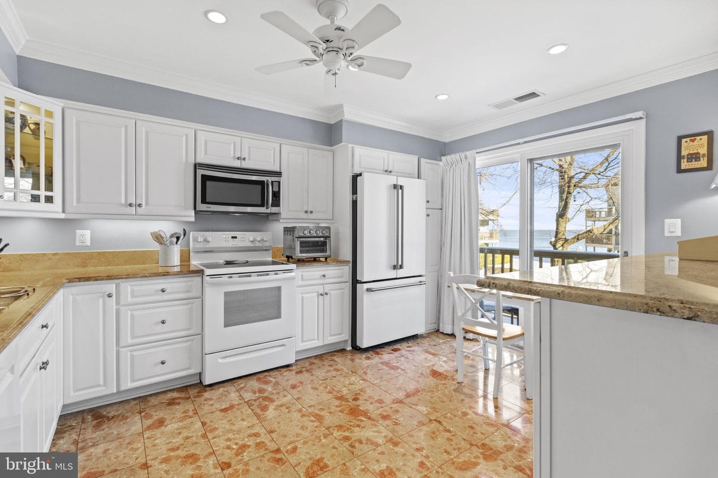 2156 Chesapeake Harbour Drive photo 3