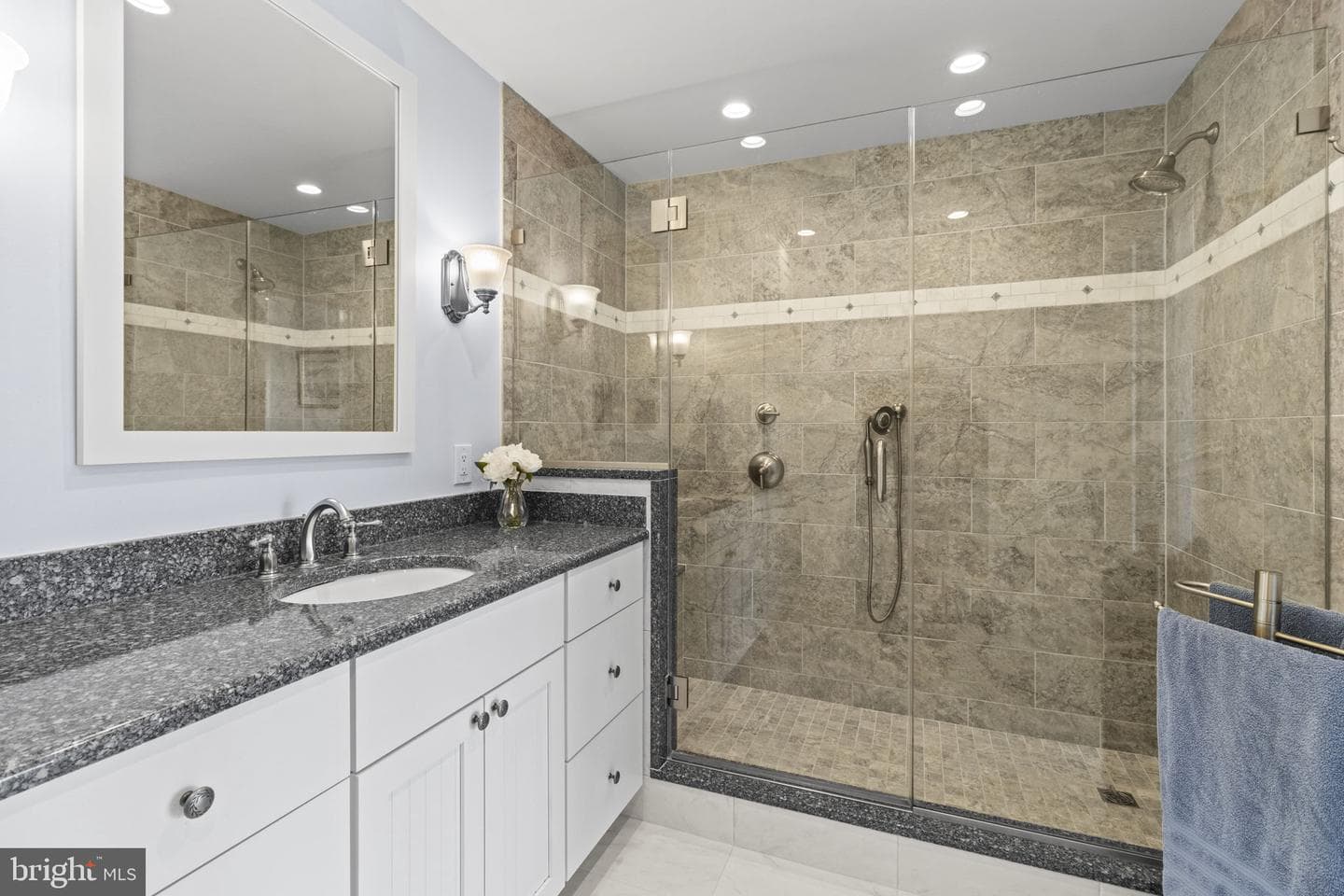 2156 Chesapeake Harbour Drive photo 9